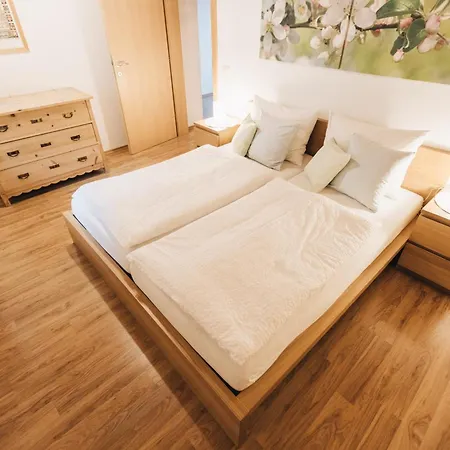 Apartment Weisshaus Caldaro