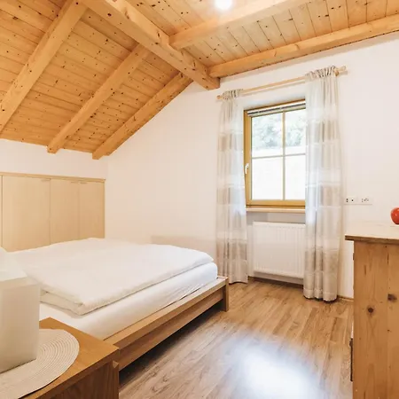 Apartment Weisshaus